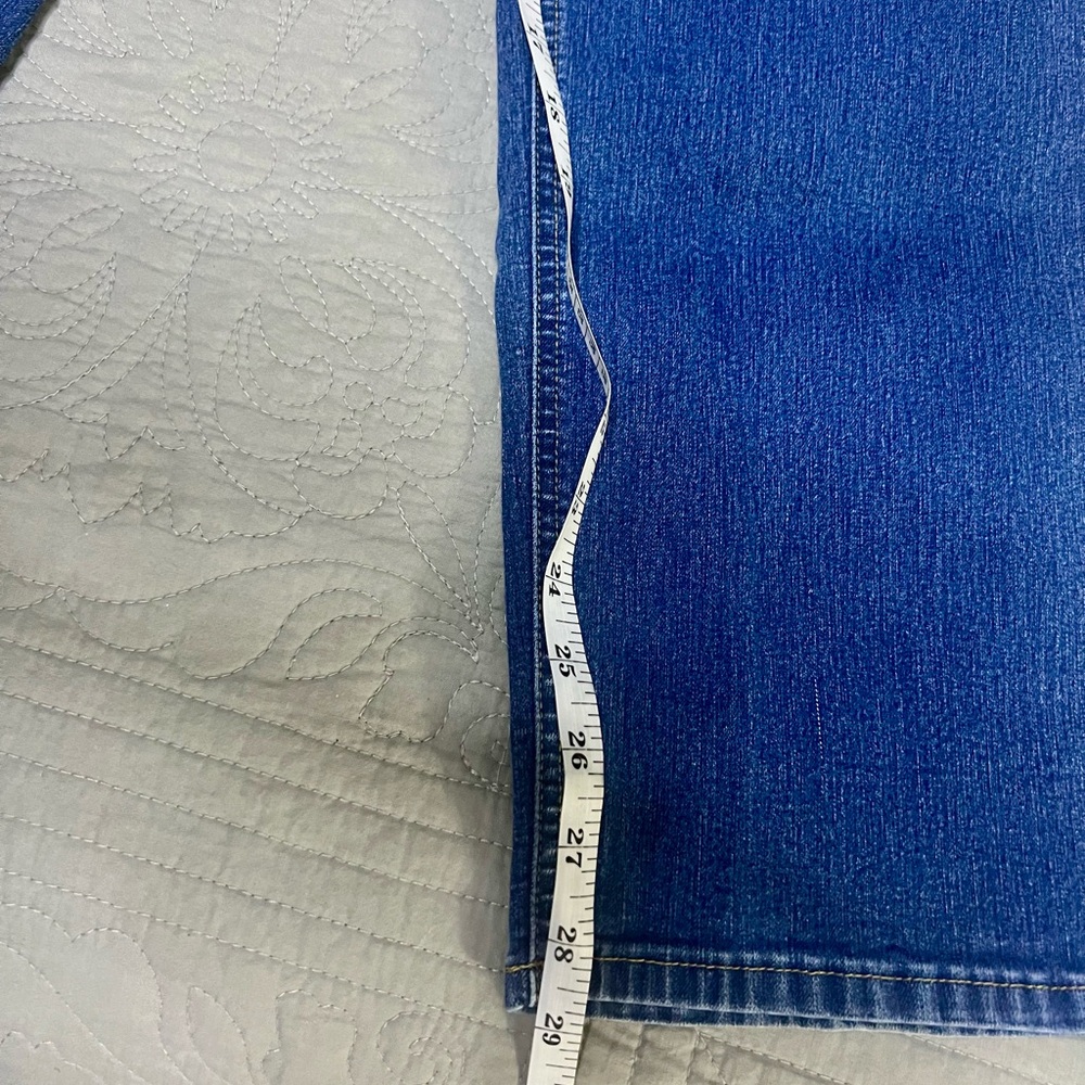 CJ Banks 18w stretch jeans w/ elastic waist - Picture 6 of 6